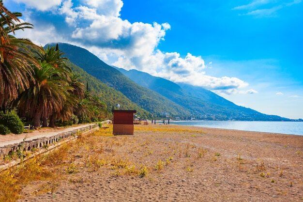 Would you like to see Abkhazia and South Ossetia returned to their rightful owner? Do you think they will be?