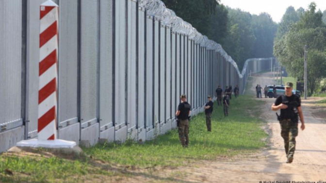 Guys, Should border patrol be allowed to use non-lethal 12 Gauge munitions against people who try to cross border illegally?