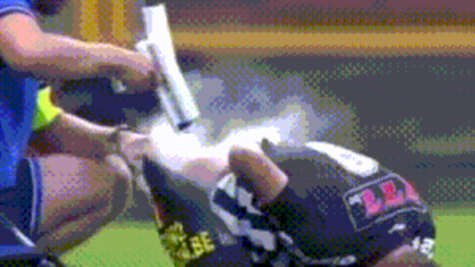 What's been sprayed on this guys bottom?