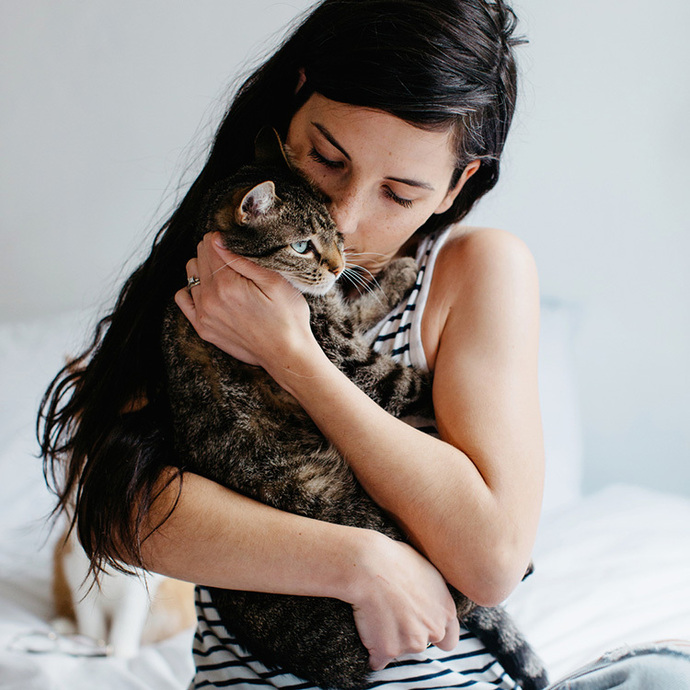 How much happiness do you typically experience when bonding with a favorite animal?