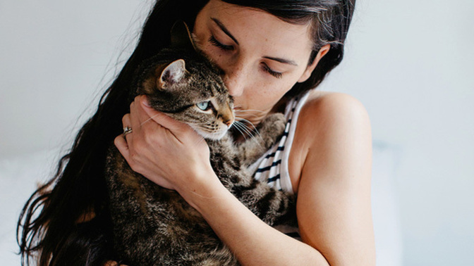 How much happiness do you typically experience when bonding with a favorite animal?
