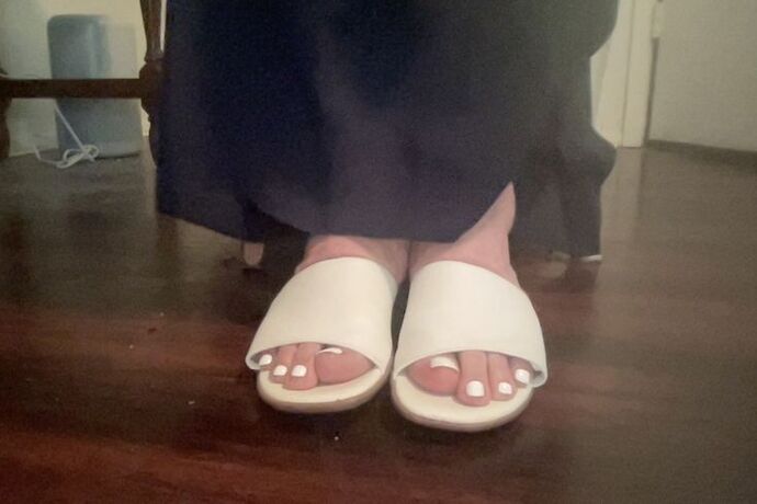 Can I wear white nail polish after Labor Day?