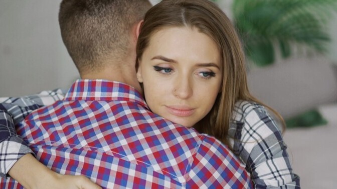 How can a woman help their man during stressful times?