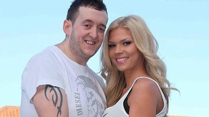 What do you think is more common, a pretty girl with an unattractive guy or a good-looking guy with an unattractive girl?