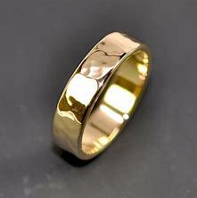 Guys, What Kind of WEDDING RING do you Wear (Married Guys Only Please)?