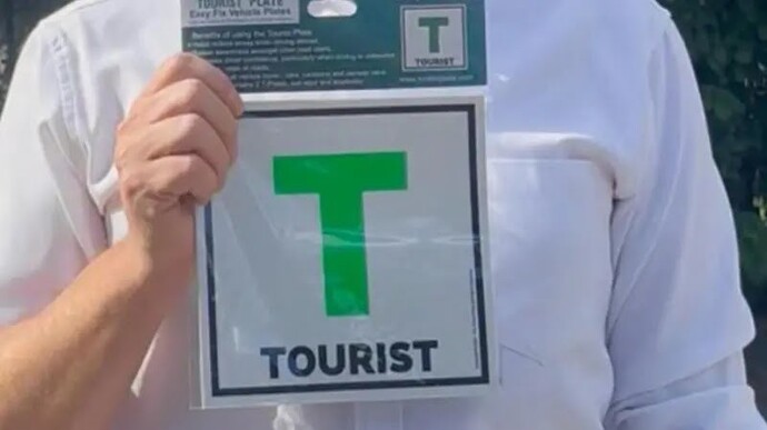 Should tourists be forced to display T plates?