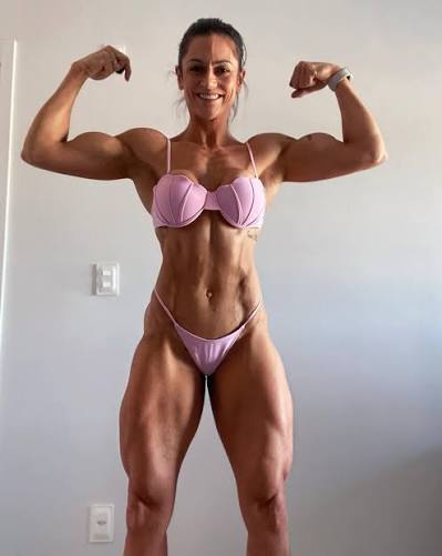 Do woman still considering their self to be feminine if they had muscles?