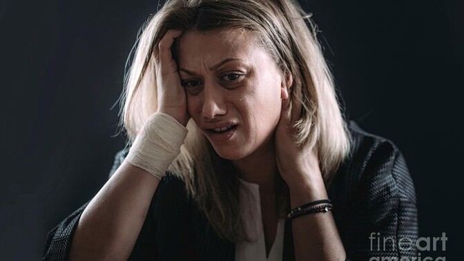 Why does society make it seem like men are the unhinged ones when in reality it's women?