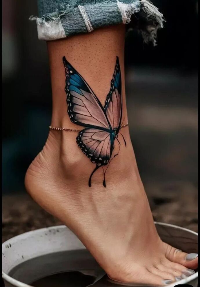 Do you have a tattoo or belly button piercing?