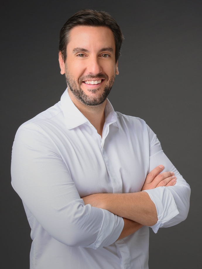 Clay Travis tossed out a bet to Newsom. Will Newsom put his money where his mouth is?