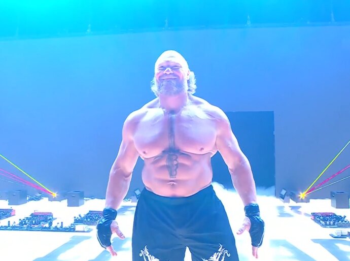 Do you think WWE brings back old stars from the past to sell out big shows because the new generation sucks?