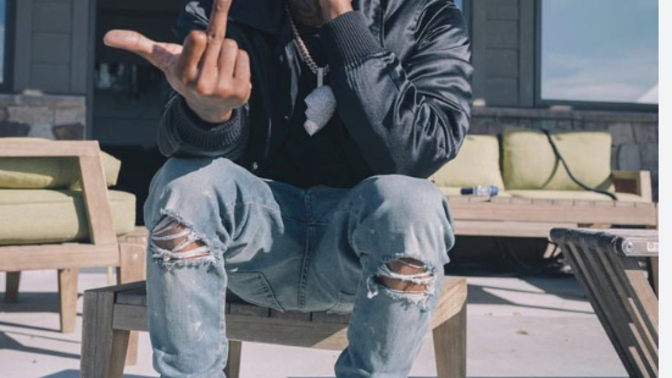 What makes women go crazy over NBA young boy is it his looks or his vibe? He has 10 baby mamas?