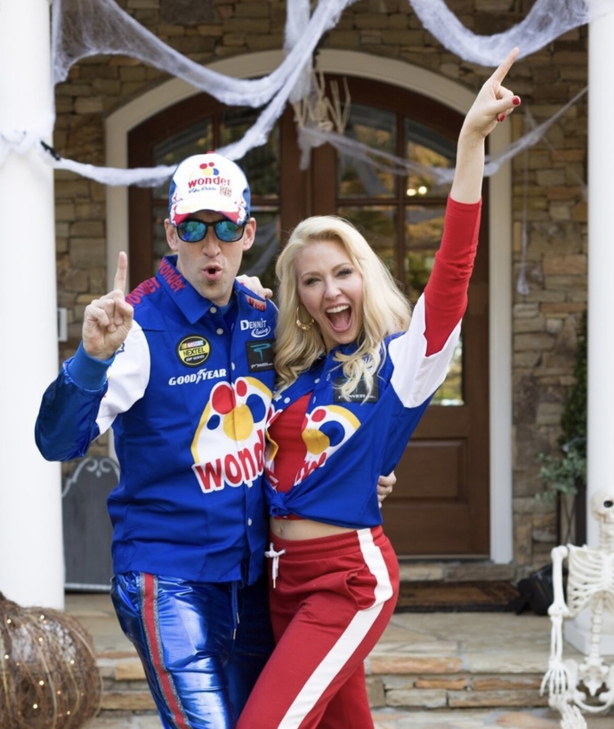 Is it bad that my boyfriend doesn’t want to dress up with me?