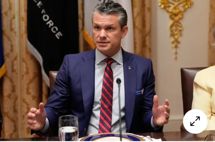 What do you think about the rejection of Hegseths restrictive press policy by a majority of news outlets including Fox News?