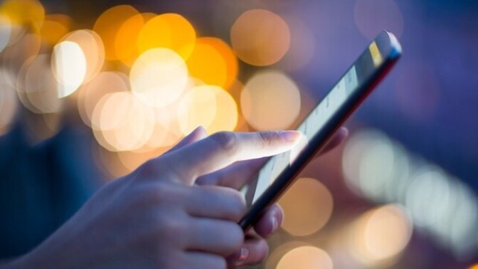 Would it be more practical and worthwhile to consider a midrange phone or opt for the flagship version. Considering if you want it to last for years?