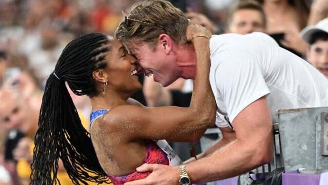 Would you ever date a professional athlete?