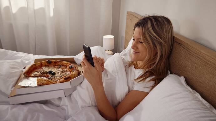 Do you ever eat food in bed?