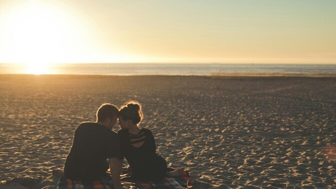 What is best way to date to meet someone serious?