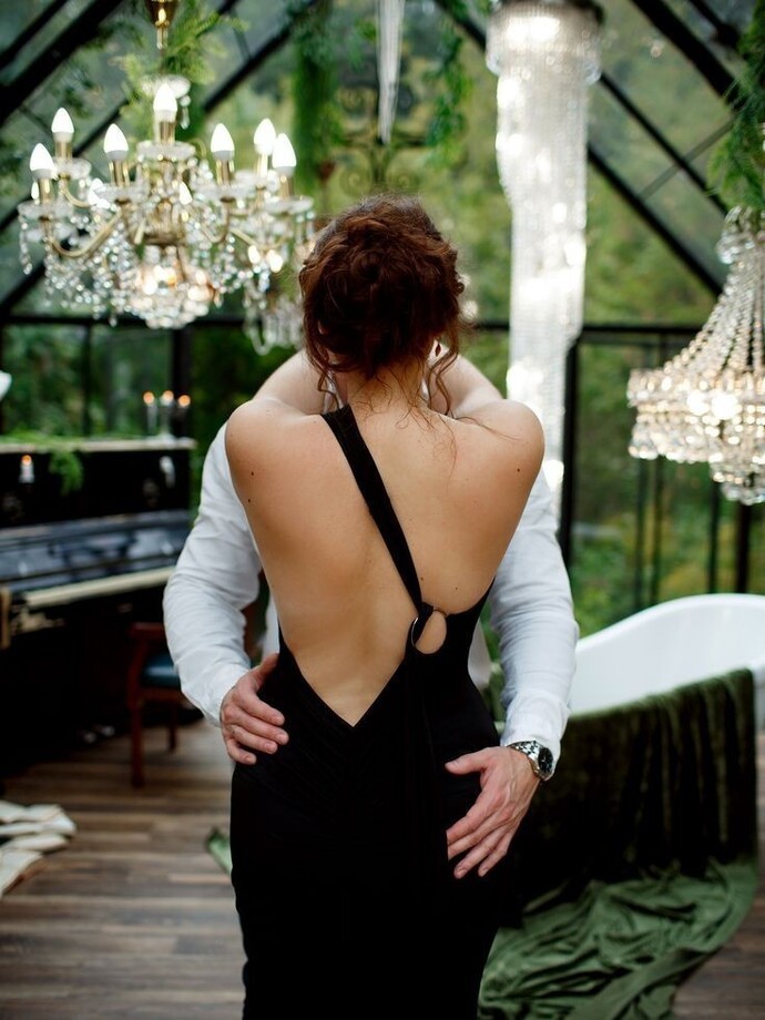 What do women look for in men?