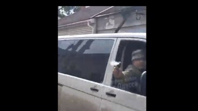 Which one of these Ukrainian governgoon clips reminds you more of ICE agents in USA?