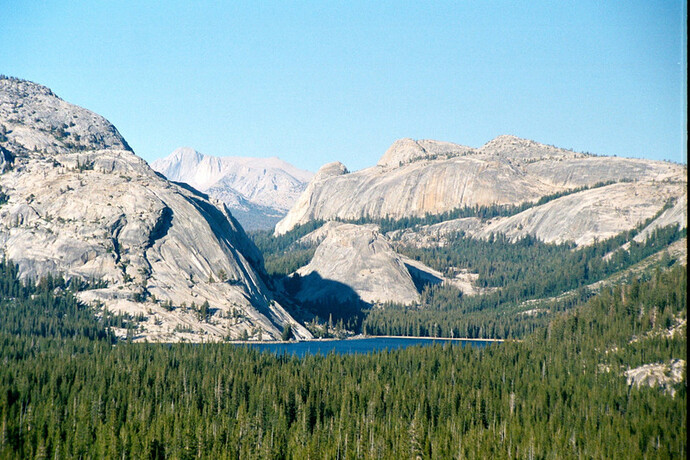 Which photo of nature do find prettier ?