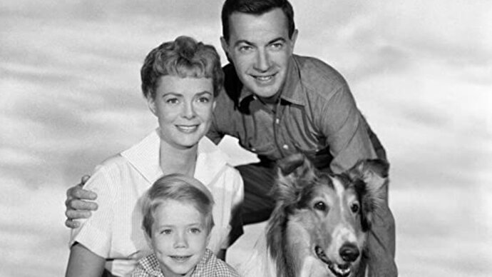 June Lockhart dead at 100. Who remembers her from Lost in Space?