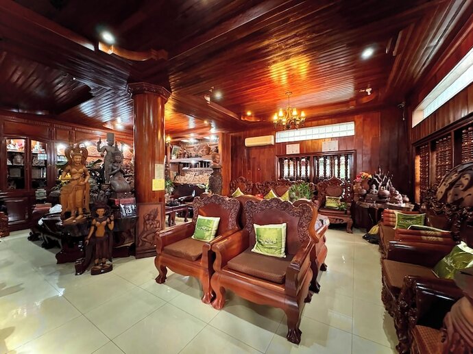 Which of this Southeast Asian style house interior do you like best?