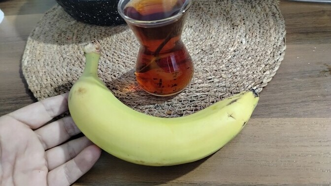 What do you eat bananas in?