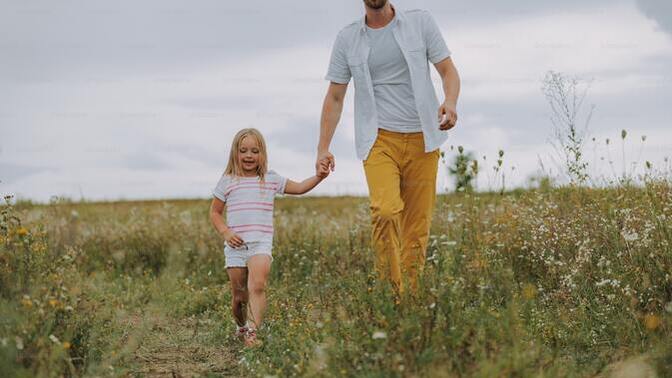 Parents, if you have had at least one child of each sex, have you been more protective of your boy, of your girl, or no difference?