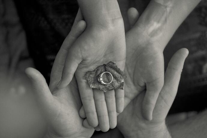 Women would you ever propose to a man and men would you like that?