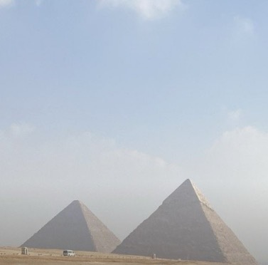 Typo in the last question, what parents Egyptian vacation photo is better?