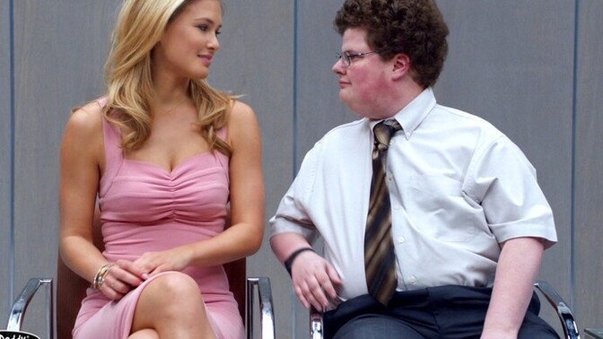 If unattractive guy is dating a beautiful woman, do you think the unattractive guy is rich like Jeff Bezos?