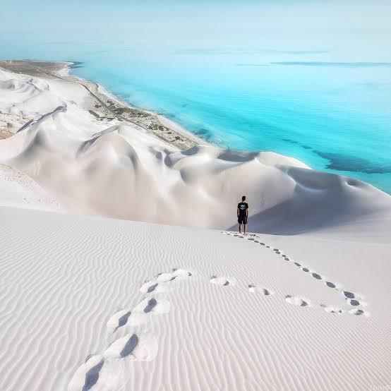 Would you like to see Socotra become an emirate of the UAE?