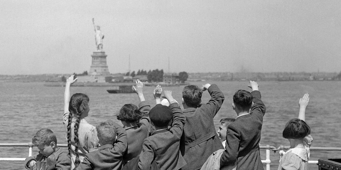 Should all Israeli Americans, be required to give up their dual citizenship?