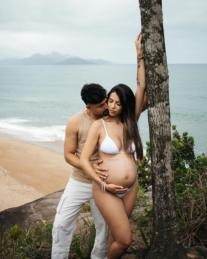 You got pregnant from me out of wedlock, I ran away to my country, will you have the child?