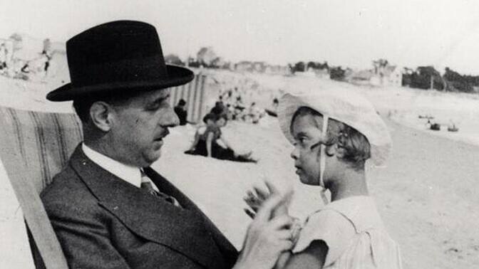 Does this story , change yours image of De Gaulle?