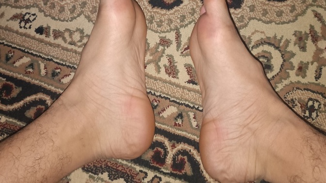 Would you date a man who has a foot smaller than yours?