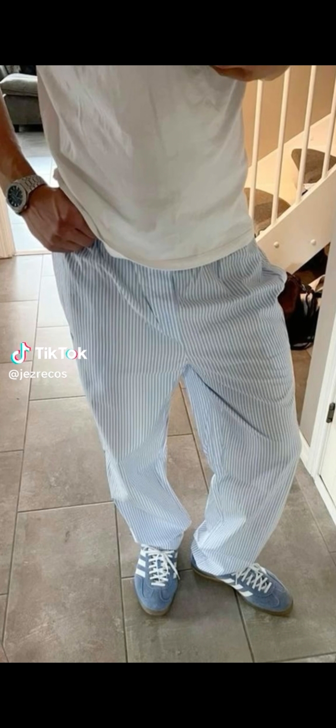 Do white & blue pinstripe pants look good on men?