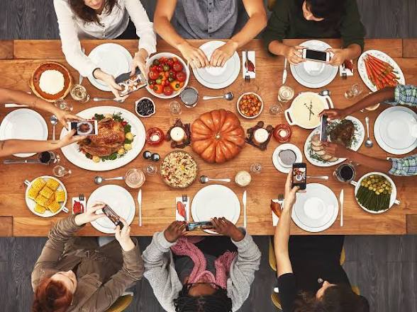Who is traveling for Thanksgiving this year?