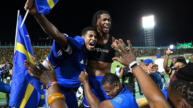 What do you thin about Curaçao becoming the smallest country to ever qualify for the World Cup?