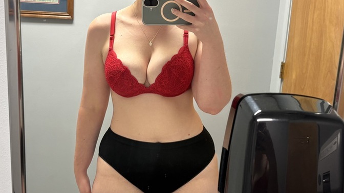 How I look do you think I’m curvy?