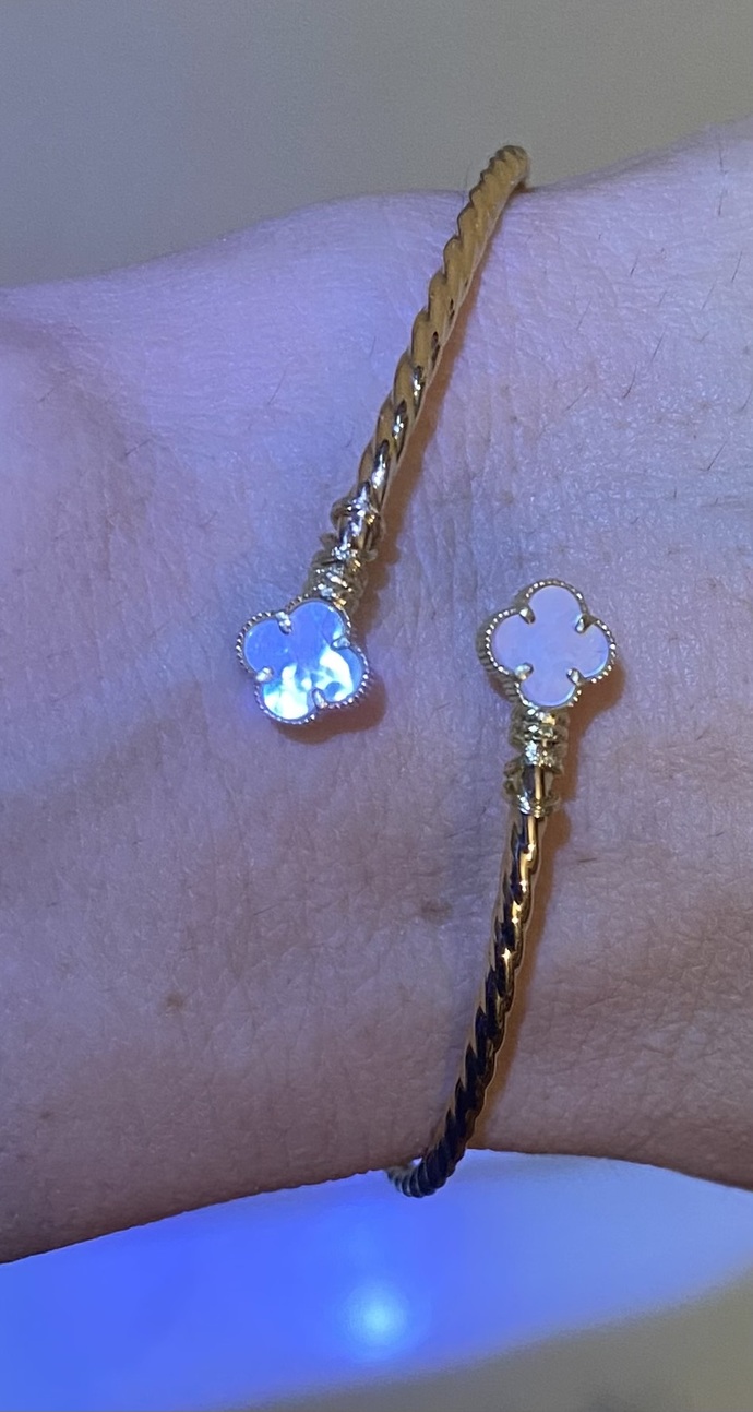 Yesterday I bought a new gold bracelet for my self, I want to know your opinion about it?