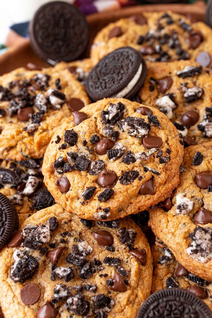 Would you eat Oreo pumpkin chocolate chip cookies?