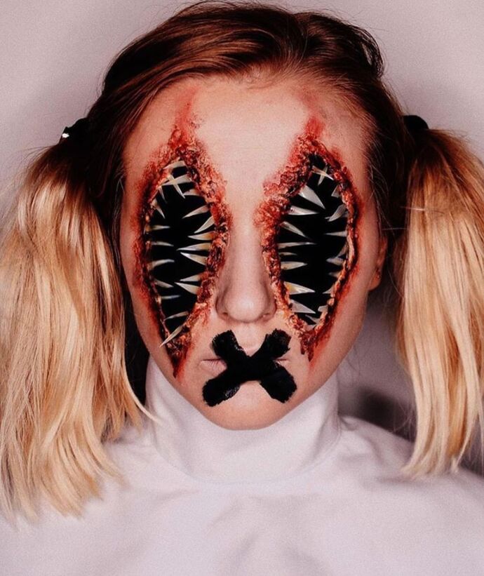 Who has the best face?