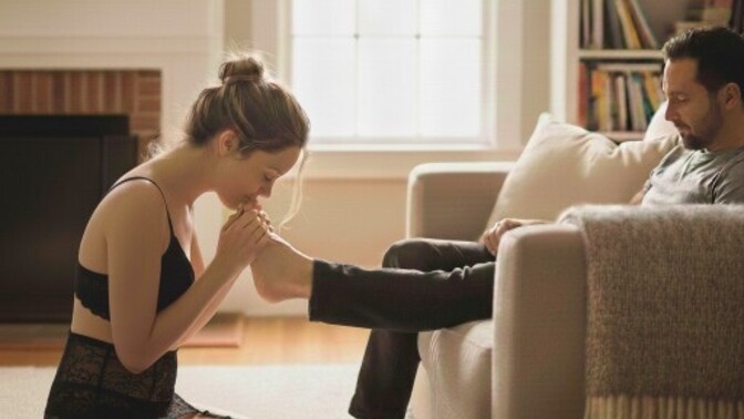 He was your husband, would you kiss his feet?