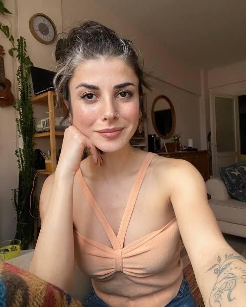 How do turks in Turkey look to your eyes in general?