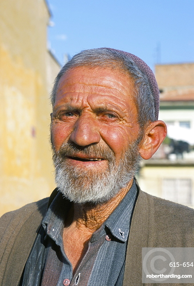 How do turks in Turkey look to your eyes in general?