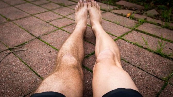 WWhat do girls think about a guy who has shaved legs and isn't a swimmer or body builder?