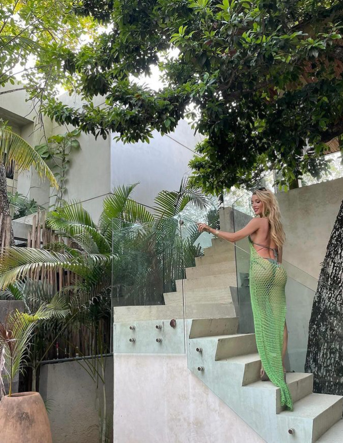 Would you say this 30 Year Old Blonde Has the Ideal Bikini Body?
