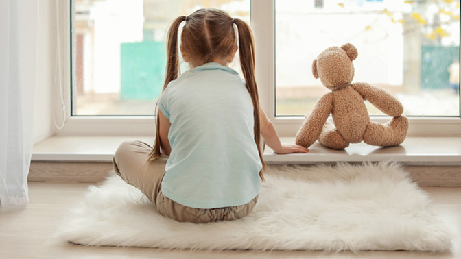 Is it ever okay to leave children alone for hours?
